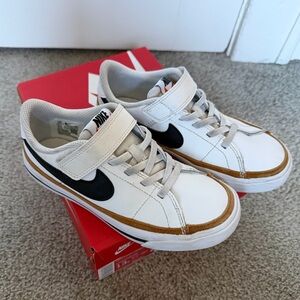 Nike Kids Court Legacy Adjustable Strap Closure Casual Sneakers Size 13C
